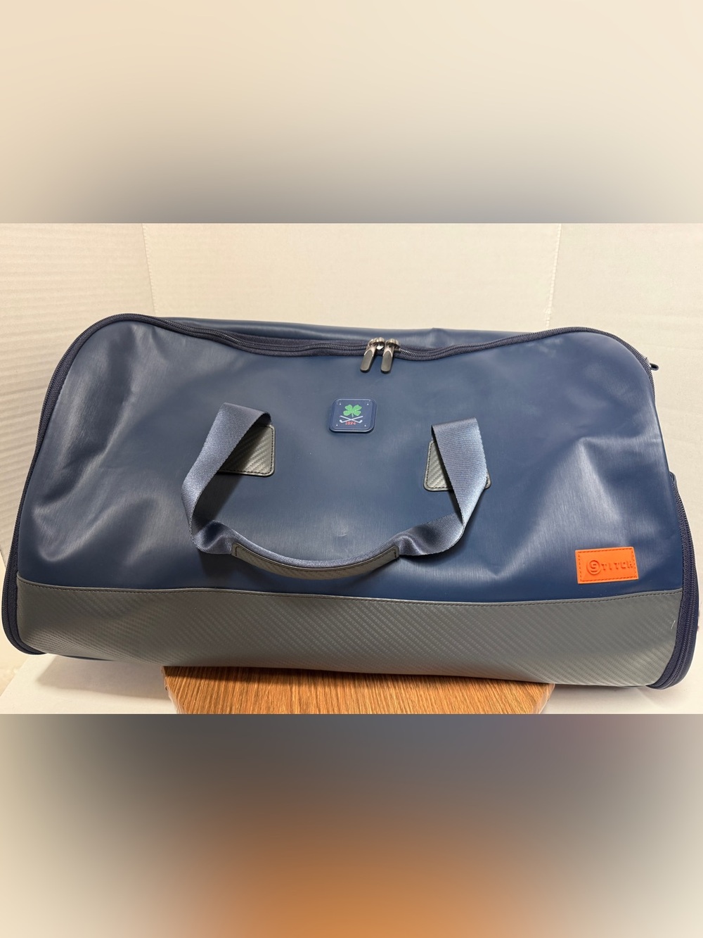 STITCH Navy Ultimate Golf Garment Travel Bag Tote Duffle NWOT Older Model